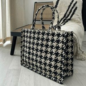 H&M Jacquard Weave Houndstooth Handbag/Tote